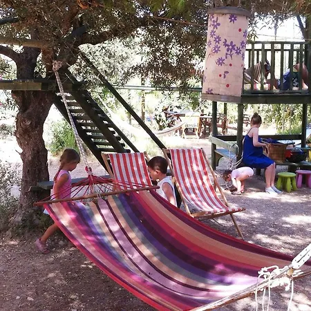 Casa de Férias Alegria Complex *